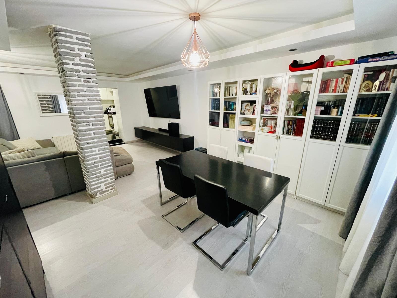 Salón chalet Valdefierro