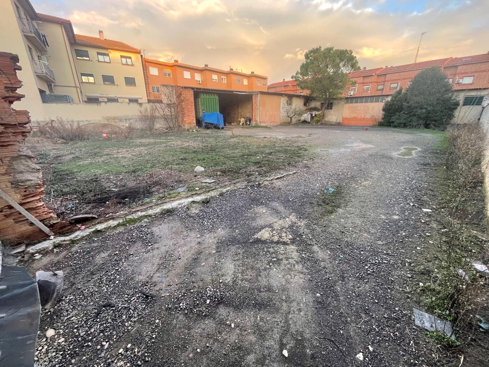 Terreno en la Puebla de Alfindén Zaragoza